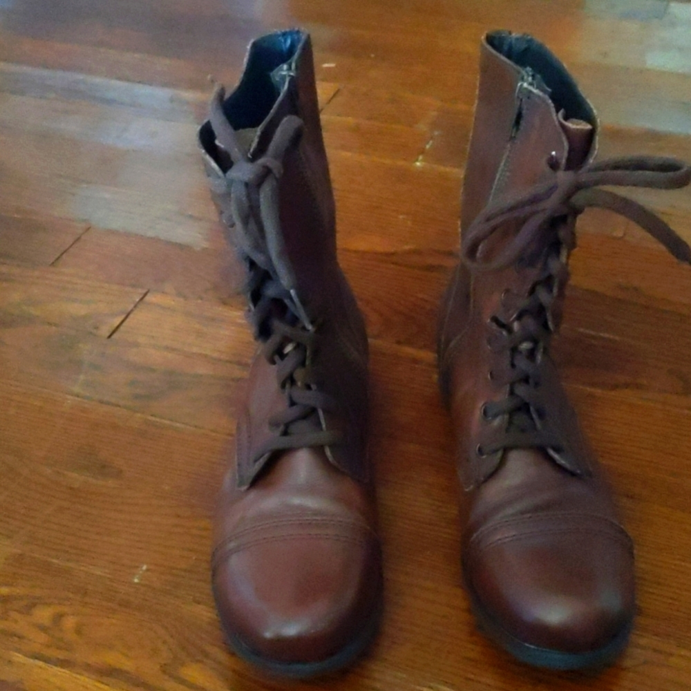 Steven Madden brown combat boot